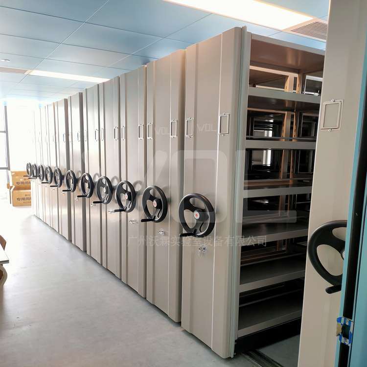 祝賀某公司車(chē)間實(shí)驗(yàn)室凈化工程完工投入使用！